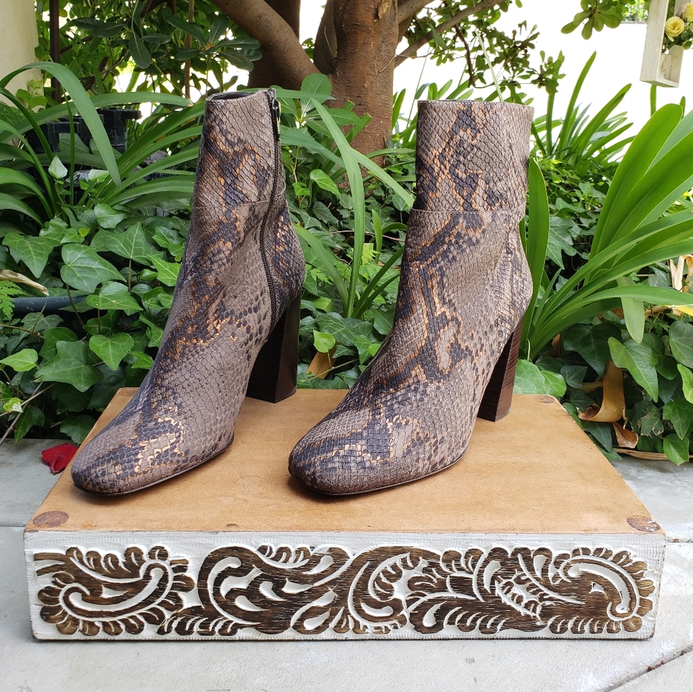 Chic Free People Booties - Picture 10 of 14